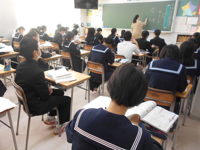 11月10日（木）3年1組 国語 富山大学教育学部附属中学校