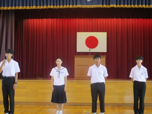 前期前半　全校集会を行いました