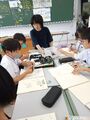 「手の表現方法を模索している」美術科授業