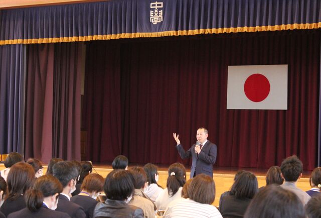令和７年度全体会・第１回委員会開催